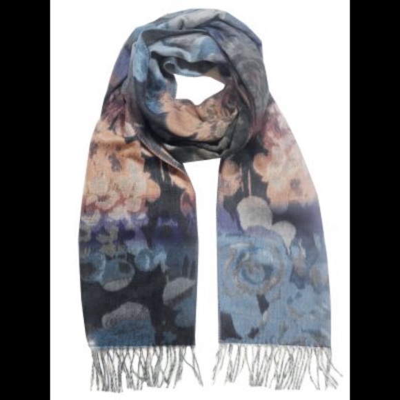 Fraas Accessories - Watercolor Flowers Scarf